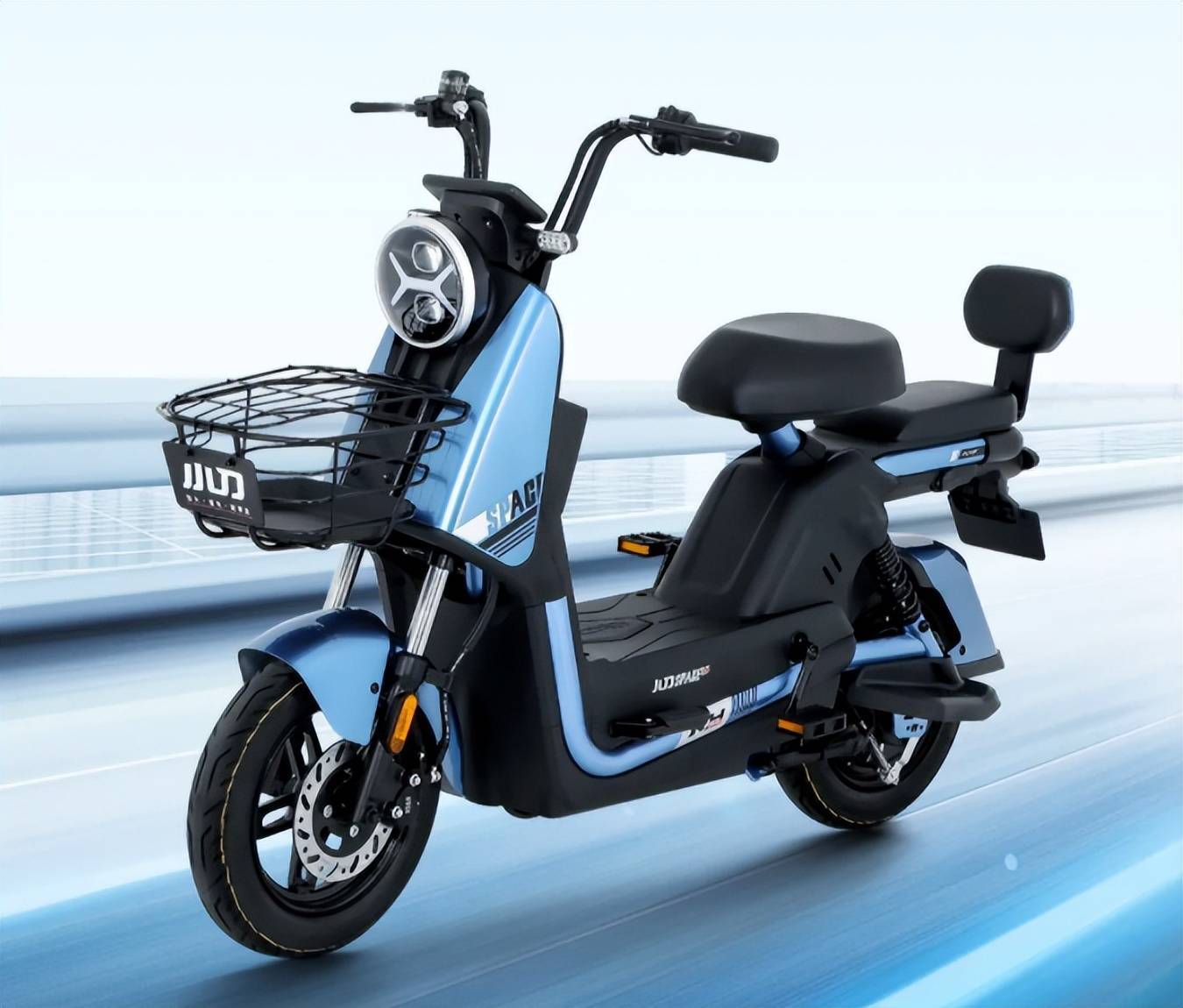 10月起,電動車價格戰開打,雅迪、綠源、小刀參與,降幅千元以上